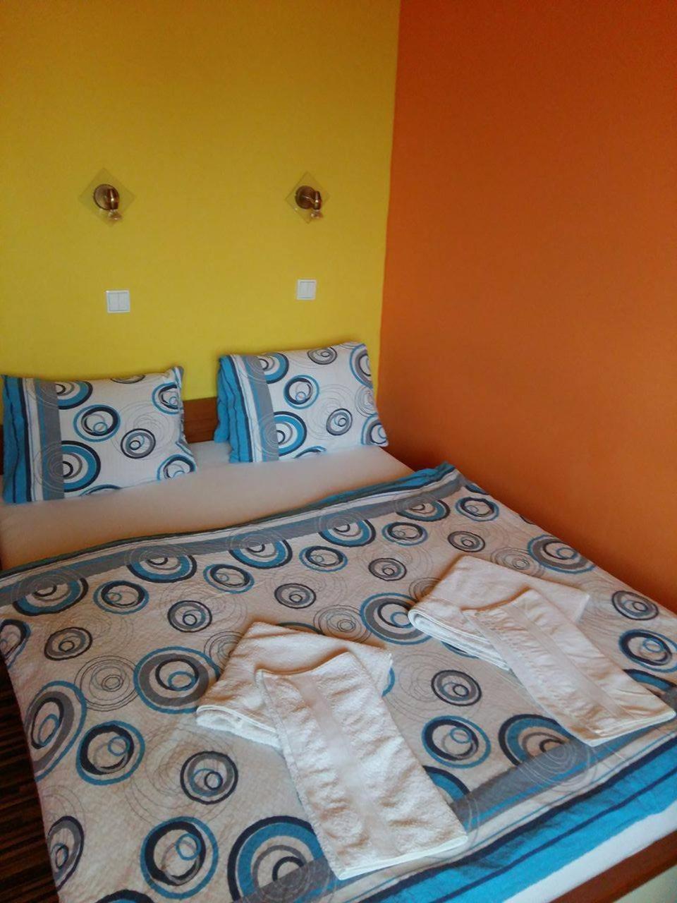 Hotel Central Sala Bilik gambar
