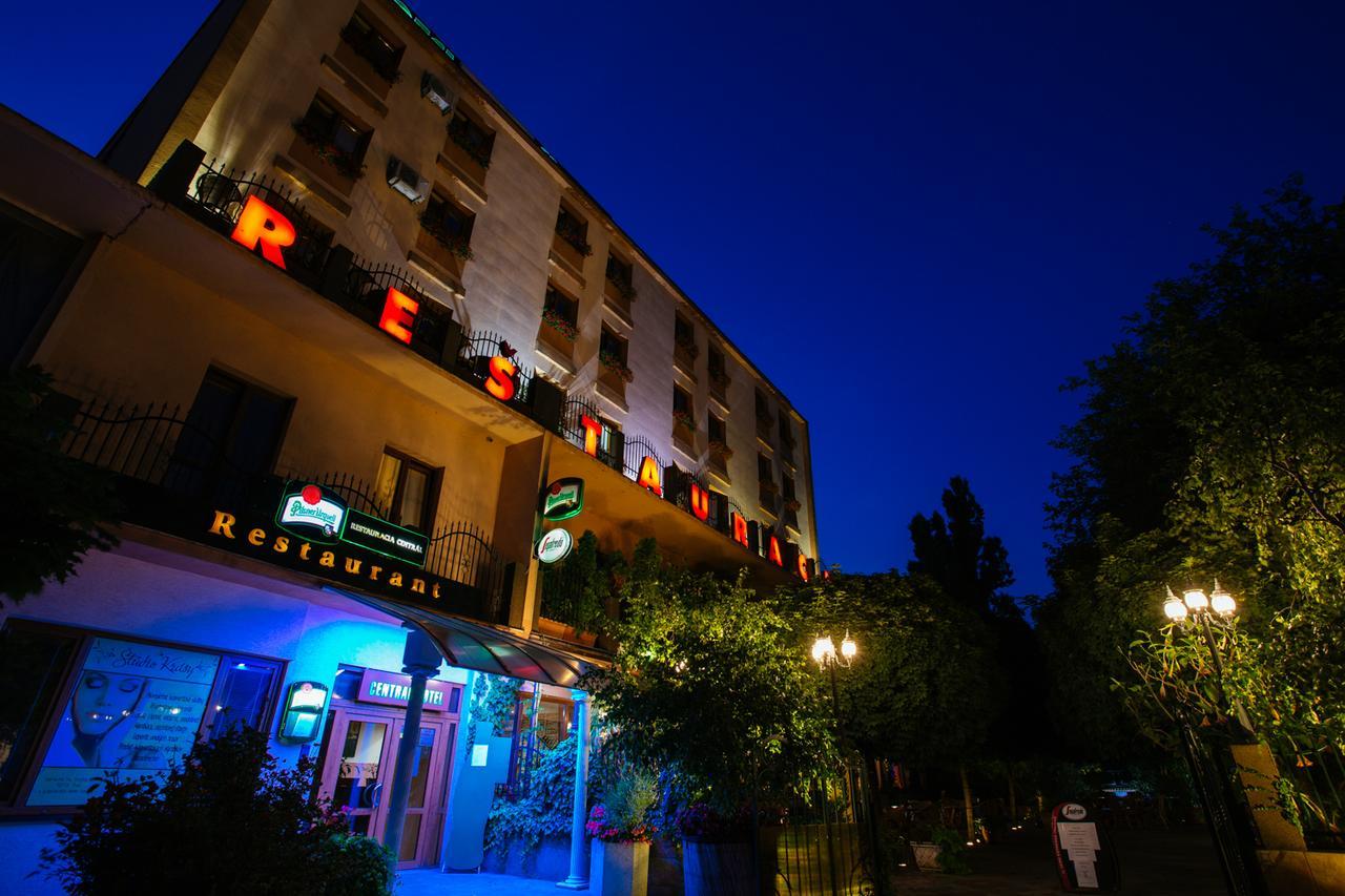 Hotel Central Sala Luaran gambar