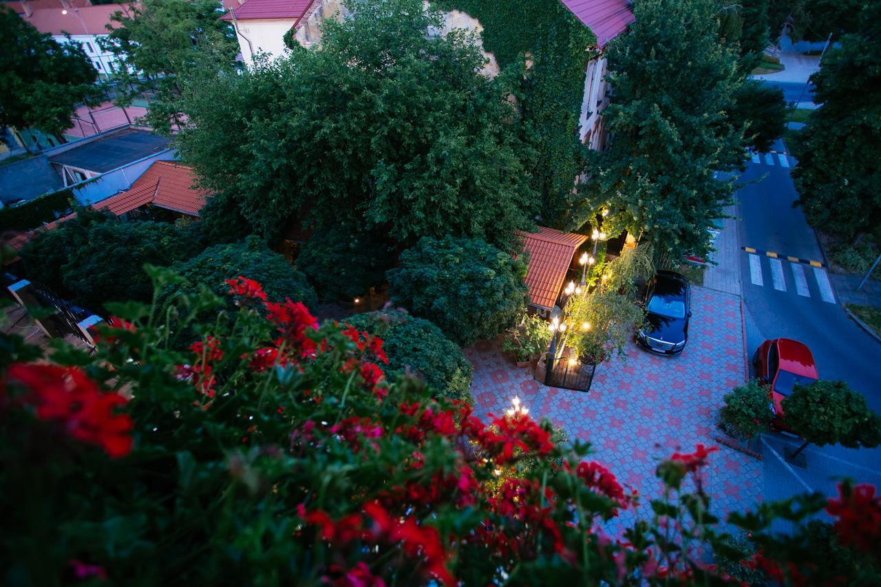 Hotel Central Sala Luaran gambar